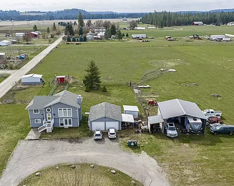 4810 E Big Meadows Rd, Chattaroy, WA 99003