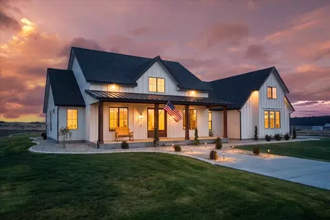23070 W Mcfarlane Rd, Medical Lake, WA 99022
