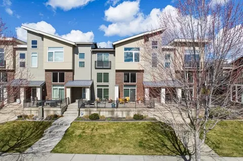 2220 W Summit Pkwy, Spokane, WA 99201
