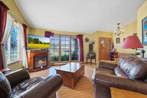 Living - 4312 E Singletree Ave, Colbert, WA 99005 photo 2 of 5
