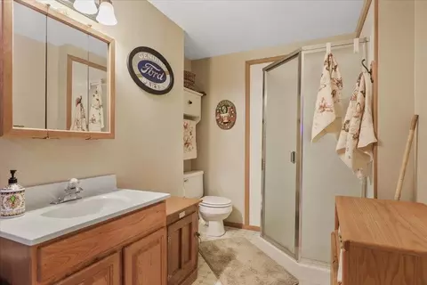 Bath - 4312 E Singletree Ave, Colbert, WA 99005 photo 3 of 3