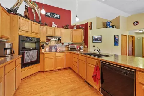 Kitchen - 4312 E Singletree Ave, Colbert, WA 99005 photo 3 of 4