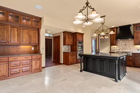 Kitchen - 1610 Eagle Feather Ln, Spokane, WA 99224 photo 6 of 7