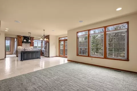 Living - 1610 Eagle Feather Ln, Spokane, WA 99224 photo 5 of 10