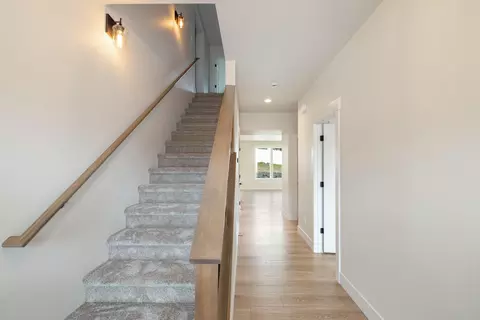 Entry Way - 2205 W Cascade Way, Spokane, WA 99208 photo 1 of 2