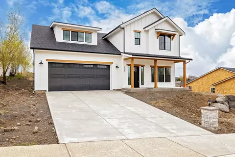 Exterior - 2205 W Cascade Way, Spokane, WA 99208 photo 2 of 6