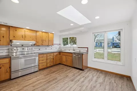 Kitchen - 554 E North Ave, Spokane, WA 99207 photo 2 of 3
