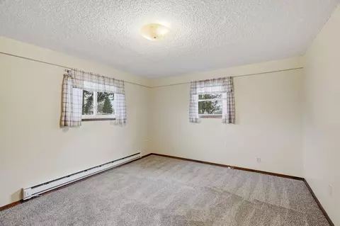 Bedroom - 554 E North Ave, Spokane, WA 99207 photo 3 of 5