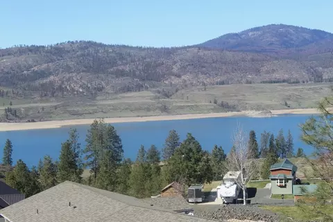39555 N Peach Orchard Way, Seven Bays, WA 99122