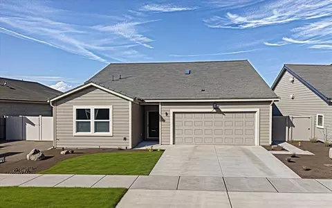 11925 N Haven St, Mead, WA 99021