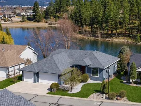 859 S Shelley Lake Ln, Spokane Valley, WA 99037