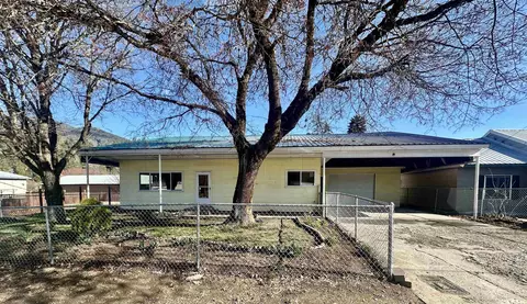 103 Selkirk St, Metaline, WA 99152