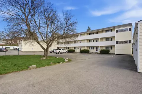 222 N Hutchinson Rd #302, Spokane Valley, WA 99212
