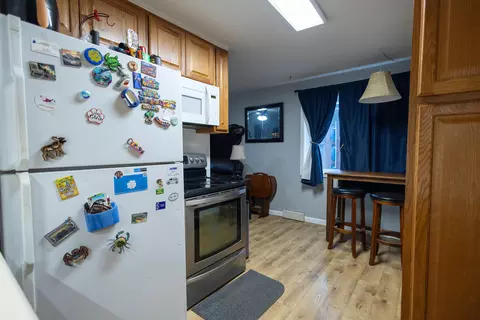Kitchen - 1917 E Dalke Ave, Spokane, WA 99208 photo 2 of 5