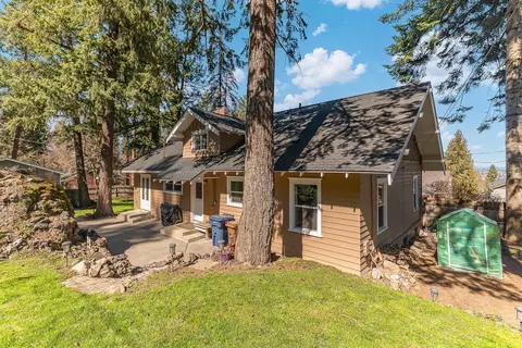 Exterior - 1708 E 18th Ave, Spokane, WA 99203 photo 12 of 17