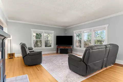Living - 1708 E 18th Ave, Spokane, WA 99203 photo 1 of 4