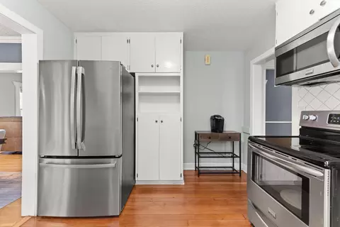 Kitchen - 1708 E 18th Ave, Spokane, WA 99203 photo 4 of 4