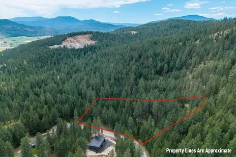 4 Nn Couples Pl, Chewelah, WA 99109