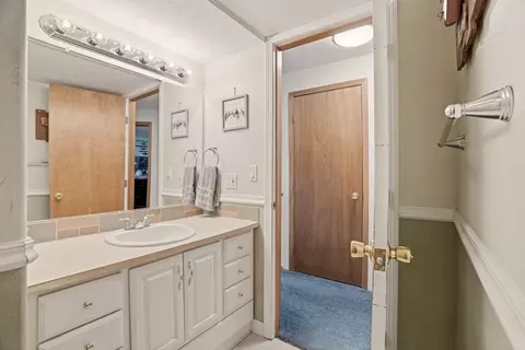 Bath - 310 E Trevor St, Colbert, WA 99005 photo 3 of 3