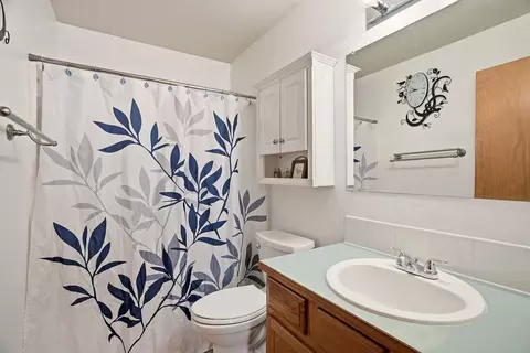 Bath - 310 E Trevor St, Colbert, WA 99005 photo 1 of 3