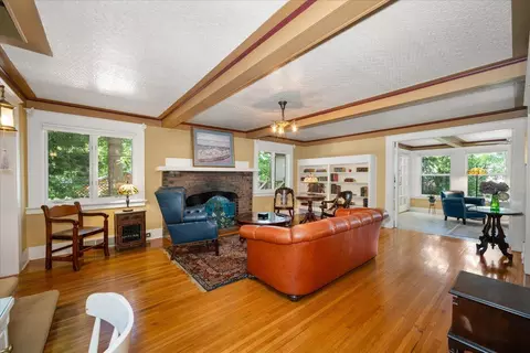Living - 215 E 9th Ave, Spokane, WA 99202 photo 1 of 4