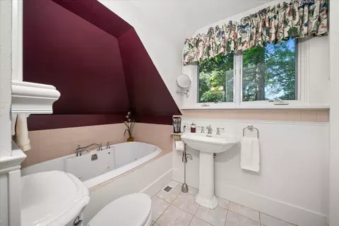Bath - 215 E 9th Ave, Spokane, WA 99202 photo 4 of 4