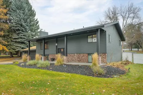 Exterior - 513 E Silver Pines Ct, Colbert, WA 99005 photo 2 of 11