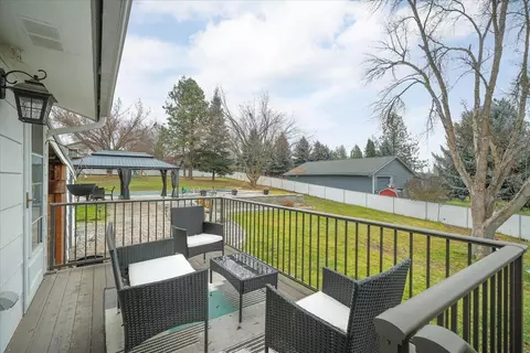 Exterior - 513 E Silver Pines Ct, Colbert, WA 99005 photo 10 of 11