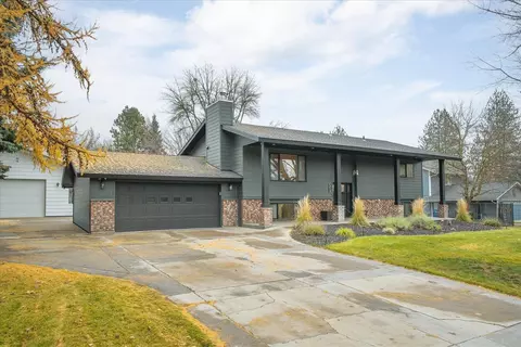 513 E Silver Pines Ct, Colbert, WA 99005