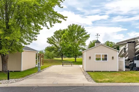 1205 N Country Club Dr # 125, Deer Park, WA 99006