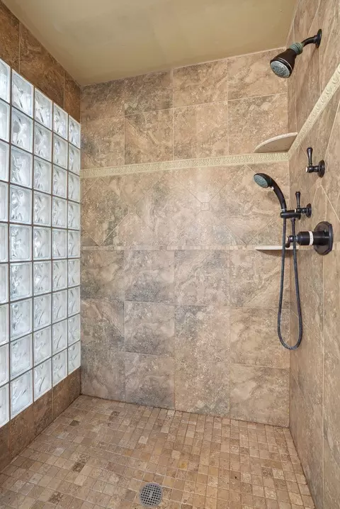 Bath - 1504 E 64th Ave, Spokane, WA 99223 photo 3 of 7