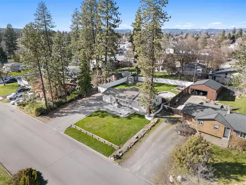 View/Area - 11119 E 17th Ave, Spokane Valley, WA 99206 photo 2 of 5