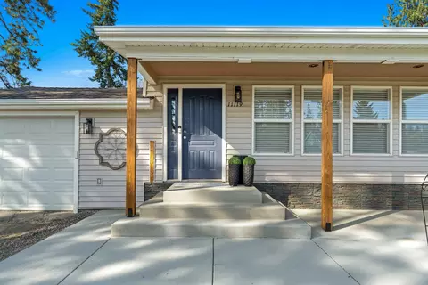 Exterior - 11119 E 17th Ave, Spokane Valley, WA 99206 photo 3 of 17