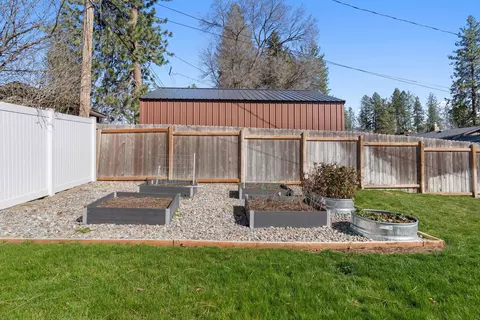 Exterior - 11119 E 17th Ave, Spokane Valley, WA 99206 photo 12 of 17