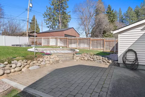 Exterior - 11119 E 17th Ave, Spokane Valley, WA 99206 photo 8 of 17