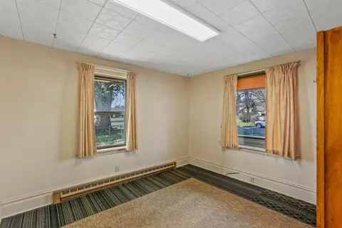 Bedroom - 2002 E Dalton Ave, Spokane, WA 99207 photo 1 of 2