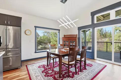 Dining - 2121 E Cherrytree Ln, Spokane, WA 99203 photo 1 of 3
