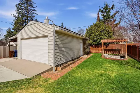 925 E Thurston Ave, Spokane, WA 99203 photo 33