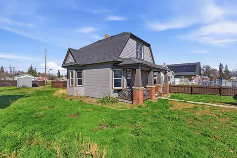 Exterior - 1919 E 4th Ave, Spokane, WA 99202 photo 2 of 5