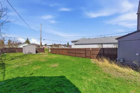 Exterior - 1919 E 4th Ave, Spokane, WA 99202 photo 4 of 5