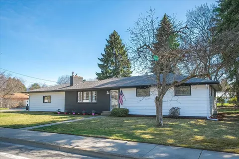 Exterior - 13622 E 16th Ave, Spokane Valley, WA 99206 photo 3 of 6