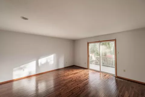 Living - 5316 E 18th Ln, Spokane Valley, WA 99212 photo 4 of 7