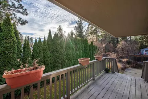 Exterior - 5316 E 18th Ln, Spokane Valley, WA 99212 photo 3 of 9