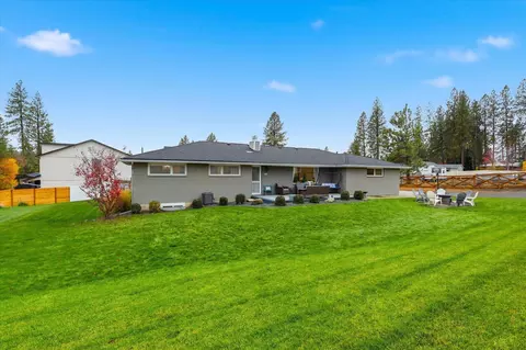 Exterior - 1007 E Farwell Rd, Spokane, WA 99208 photo 2 of 18