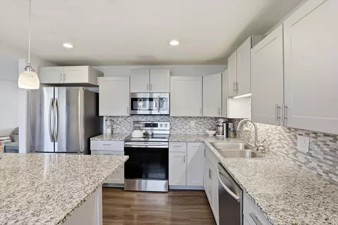 Kitchen - 1007 E Farwell Rd, Spokane, WA 99208 photo 2 of 4