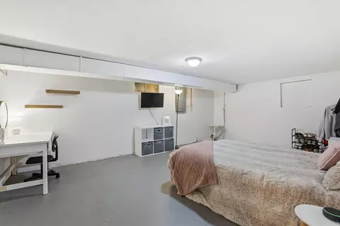 Bedroom - 1007 E Farwell Rd, Spokane, WA 99208 photo 5 of 6