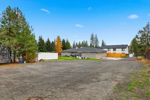 Exterior - 1007 E Farwell Rd, Spokane, WA 99208 photo 16 of 18