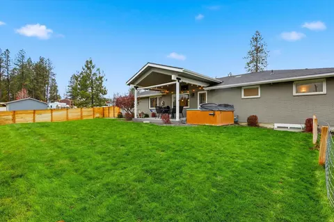 Exterior - 1007 E Farwell Rd, Spokane, WA 99208 photo 10 of 18