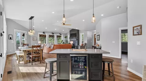 Kitchen - 1306 W Austin Rd, Spokane, WA 99208 photo 7 of 8