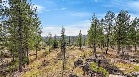 Exterior - 1306 W Austin Rd, Spokane, WA 99208 photo 5 of 5